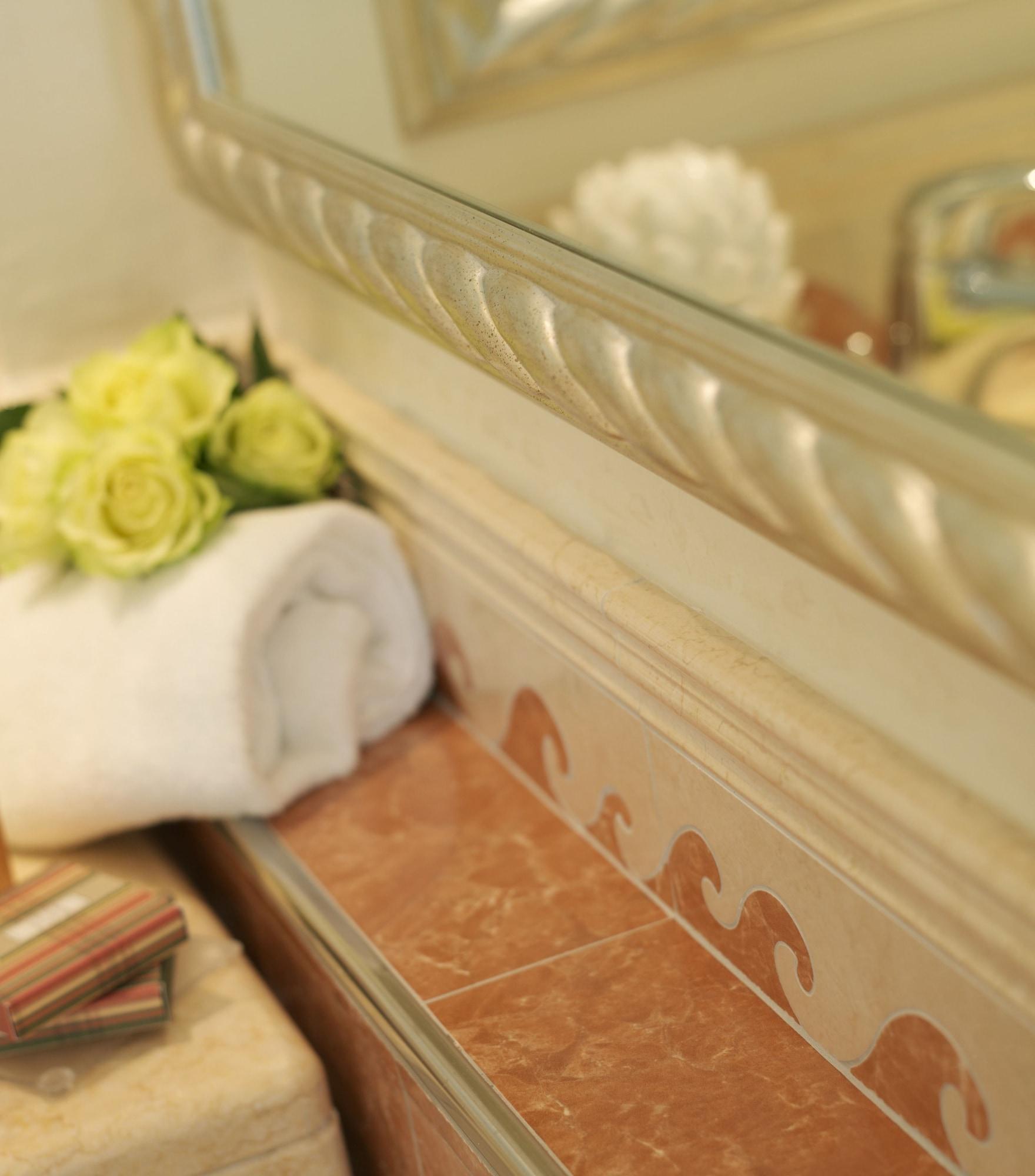 Hotel Tiffany'S Ριτσόνε Εξωτερικό φωτογραφία