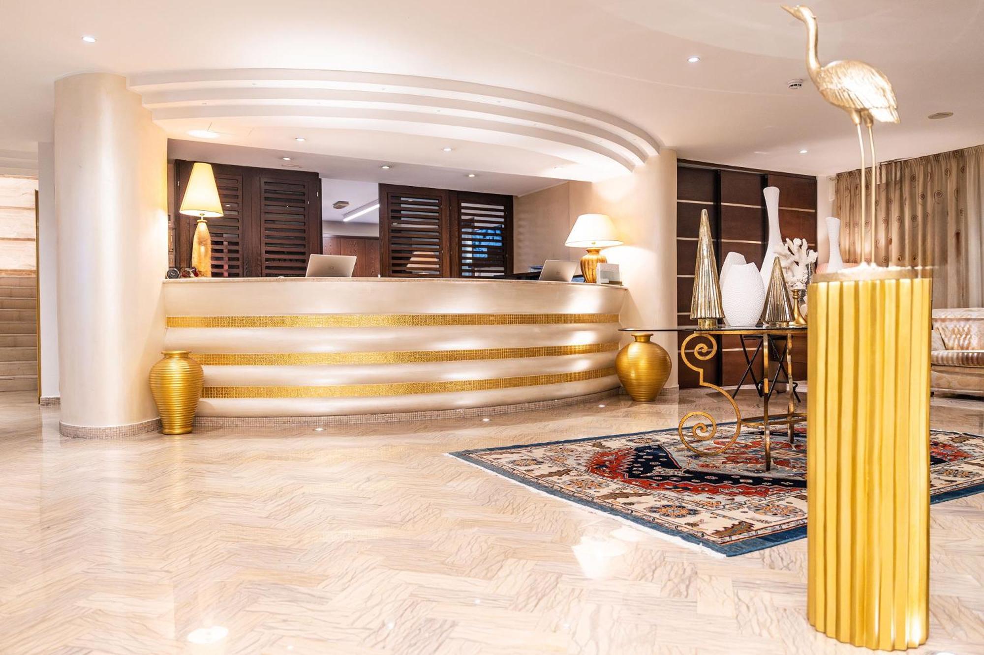 Hotel Tiffany'S Ριτσόνε Εξωτερικό φωτογραφία
