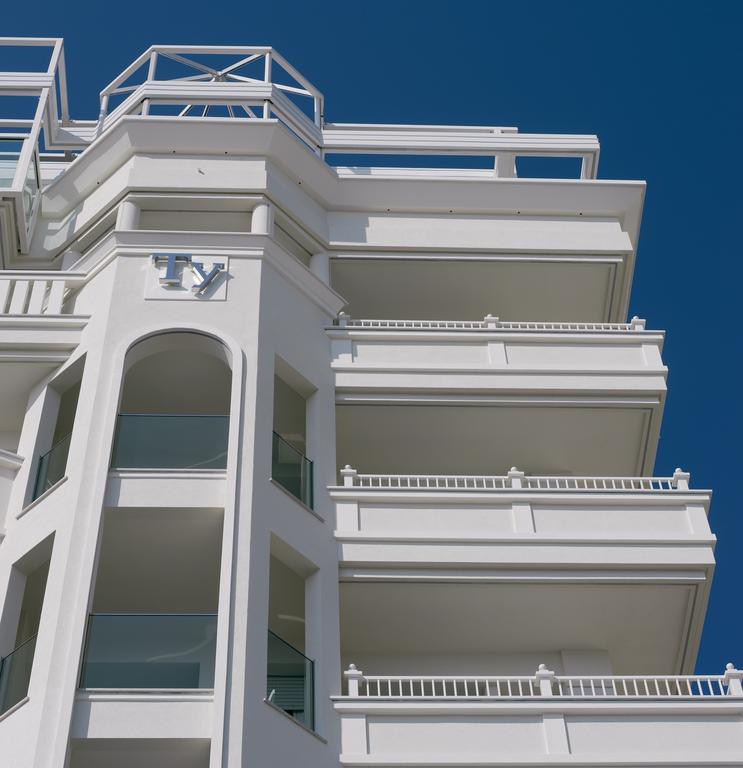 Hotel Tiffany'S Ριτσόνε Εξωτερικό φωτογραφία
