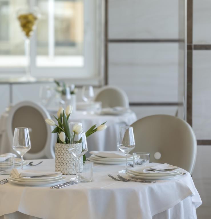 Hotel Tiffany'S Ριτσόνε Εξωτερικό φωτογραφία